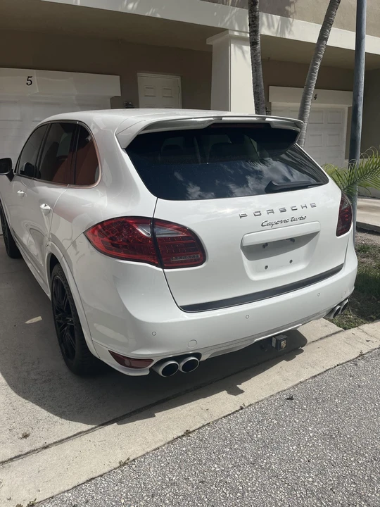 2012 Porsche 958 Cayenne Turbo - Image 27 of 31