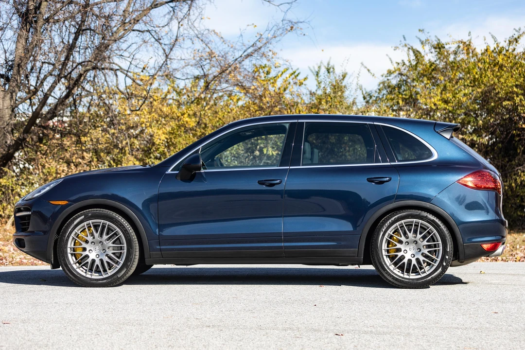 2012 Porsche 958 Cayenne Turbo - Image 10 of 31