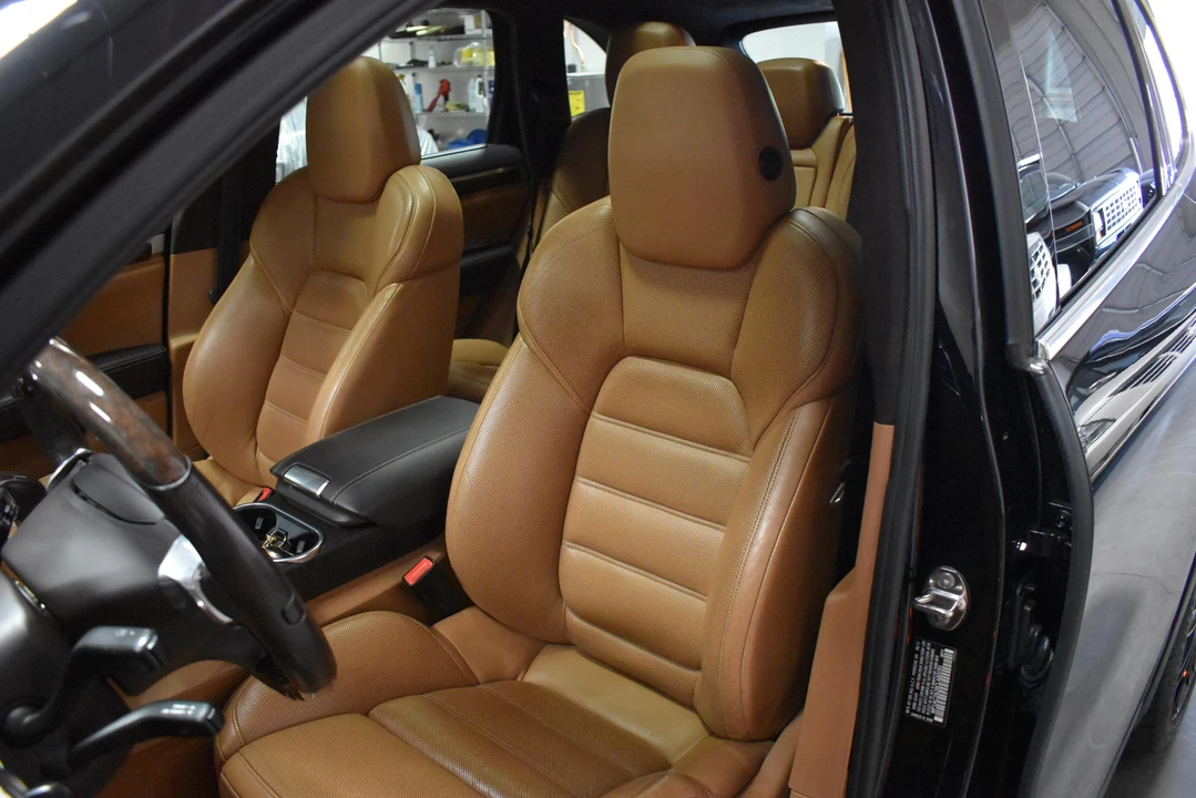 2012 Porsche 958 Cayenne Turbo - Image 30 of 31