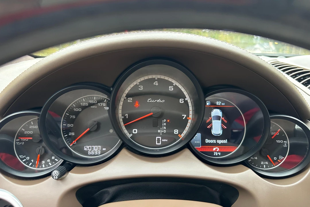 2012 Porsche 958 Cayenne Turbo - Image 24 of 31