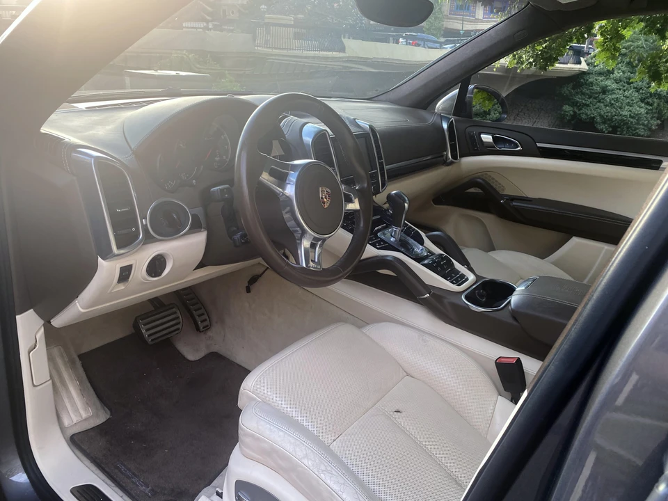 2012 Porsche 958 Cayenne Turbo - Image 17 of 17