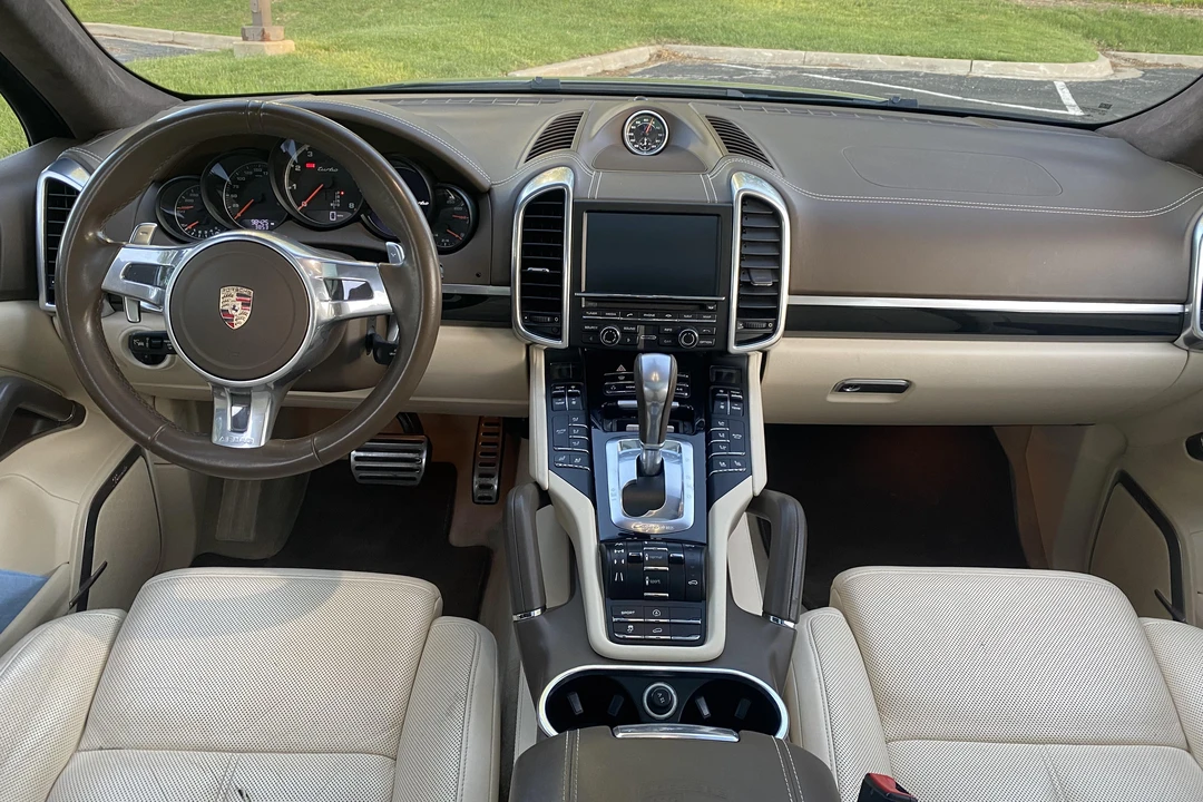 2012 Porsche 958 Cayenne Turbo - Image 11 of 17