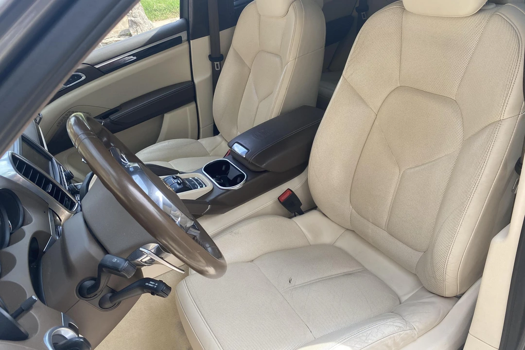 2012 Porsche 958 Cayenne Turbo - Image 12 of 17