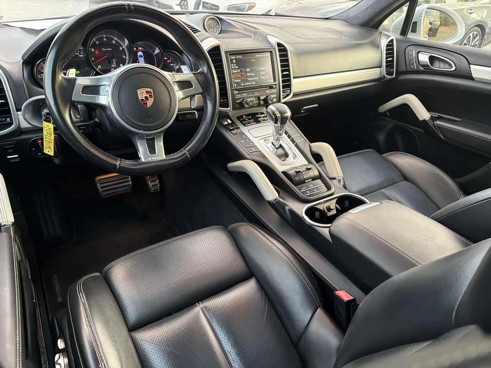 2012 Porsche 958 Cayenne Turbo - Image 13 of 24
