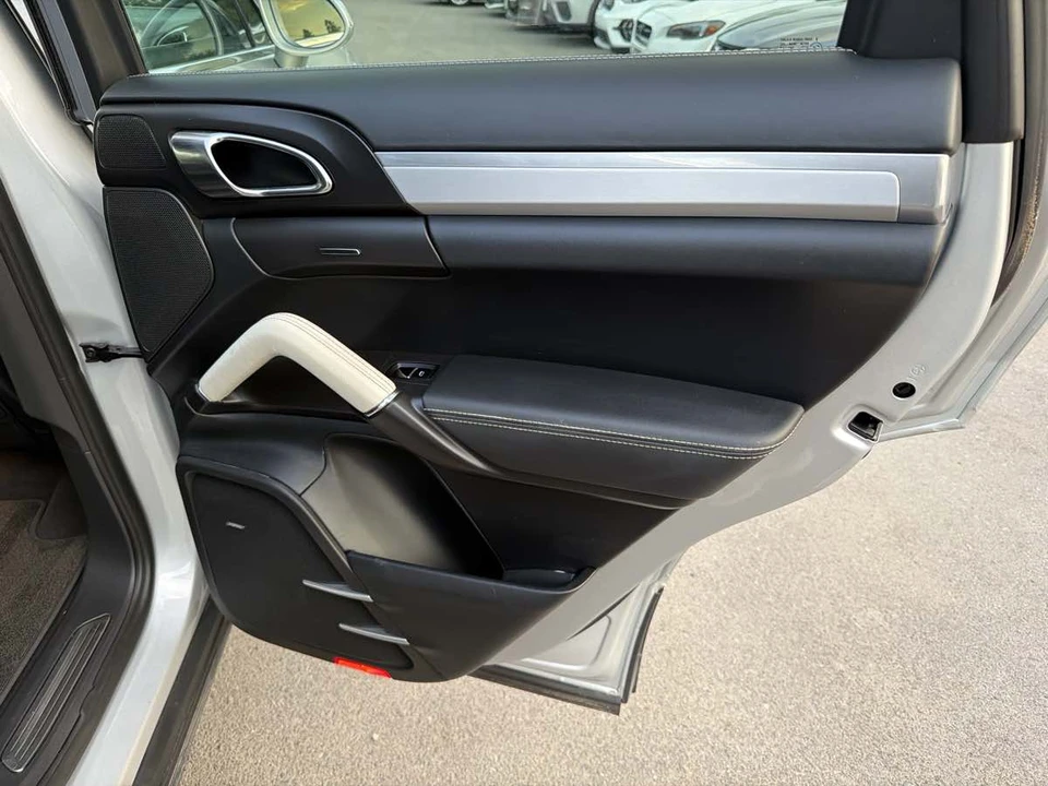 2012 Porsche 958 Cayenne Turbo - Image 18 of 24