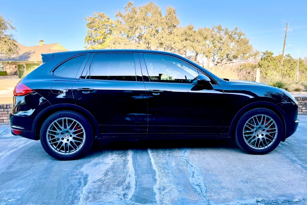 2012 Porsche 958 Cayenne Turbo - Image 3 of 31