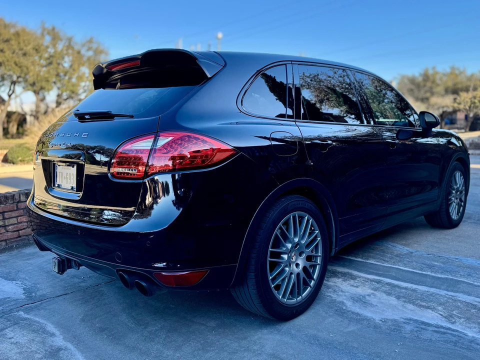 2012 Porsche 958 Cayenne Turbo - Image 9 of 31