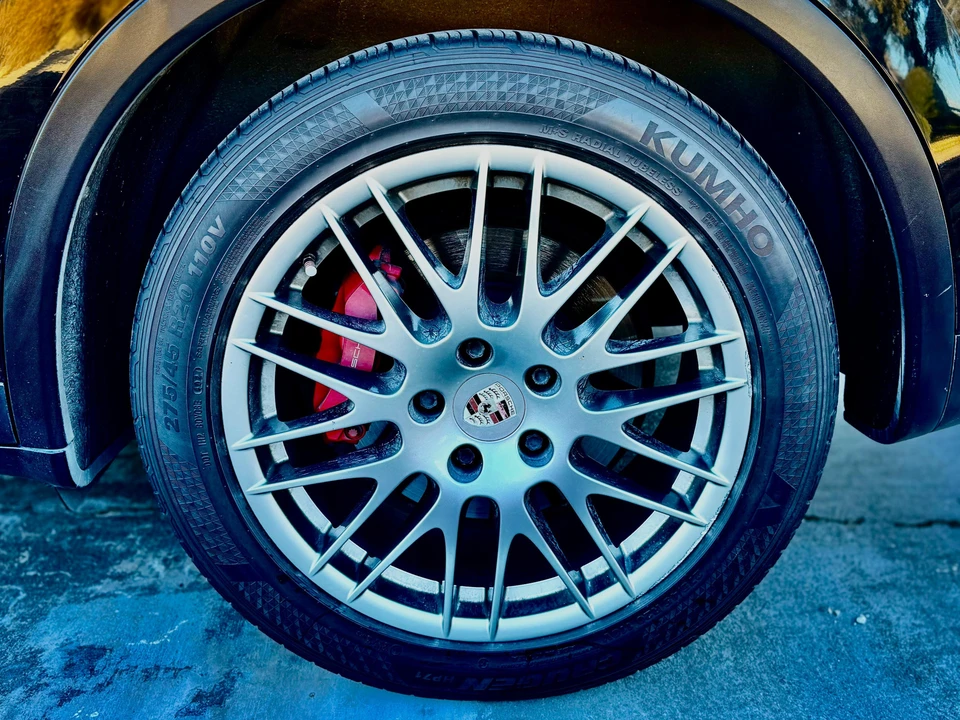 2012 Porsche 958 Cayenne Turbo - Image 27 of 31