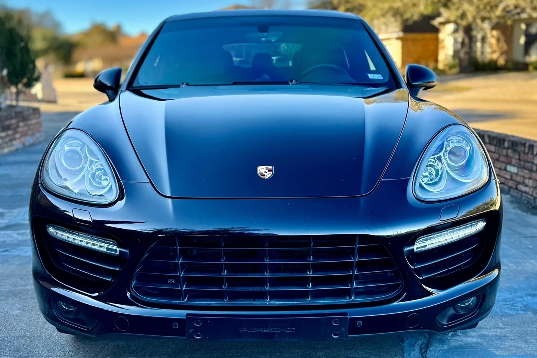 2012 Porsche 958 Cayenne Turbo - Image 2 of 31