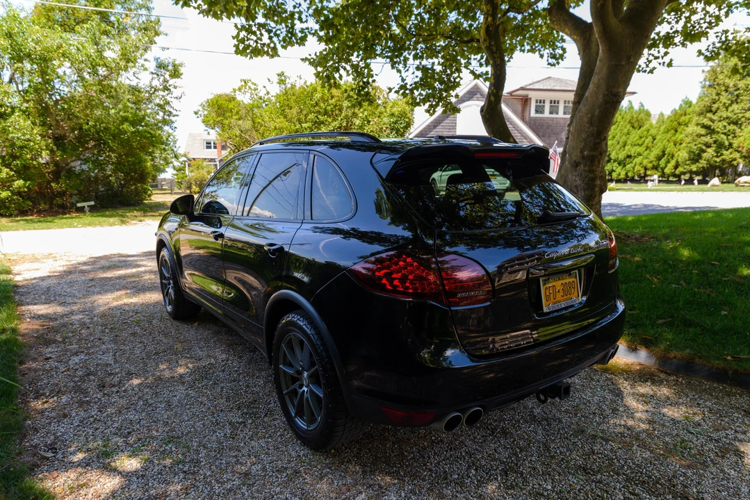 2012 Porsche 958 Cayenne Turbo - Image 9 of 31
