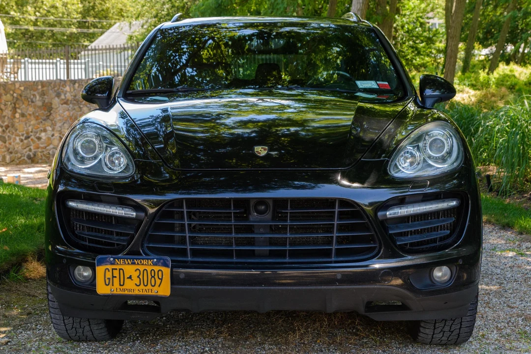 2012 Porsche 958 Cayenne Turbo - Image 2 of 31