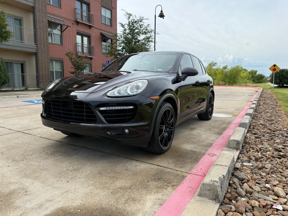 2012 Porsche 958 Cayenne Turbo - Image 10 of 31