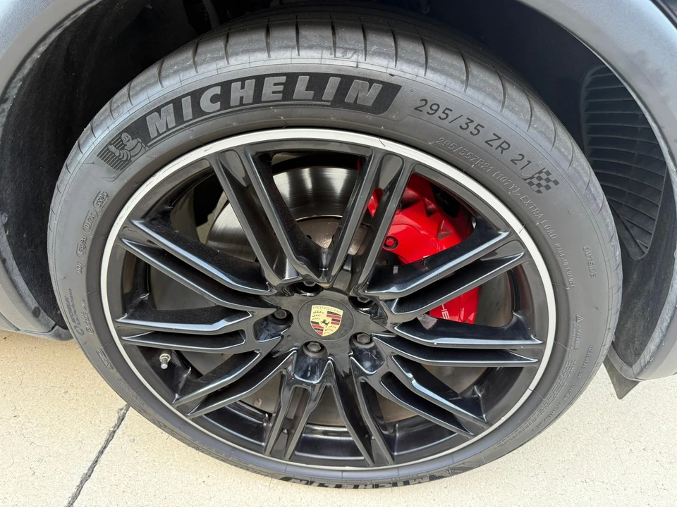2012 Porsche 958 Cayenne Turbo - Image 27 of 31