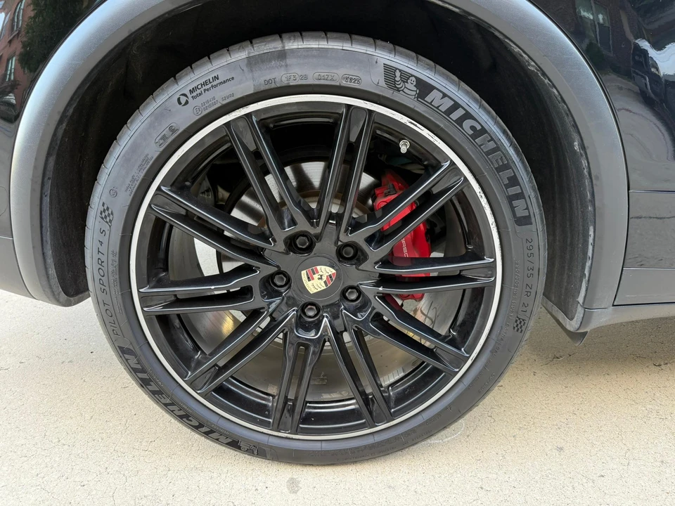 2012 Porsche 958 Cayenne Turbo - Image 26 of 31