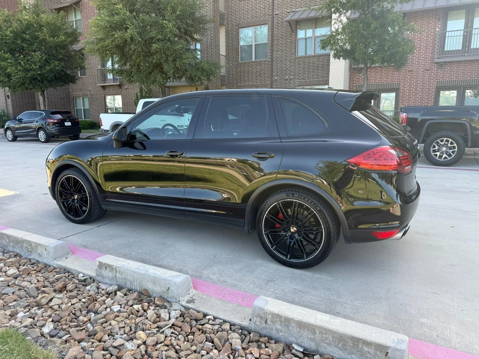 2012 Porsche 958 Cayenne Turbo - Image 12 of 31