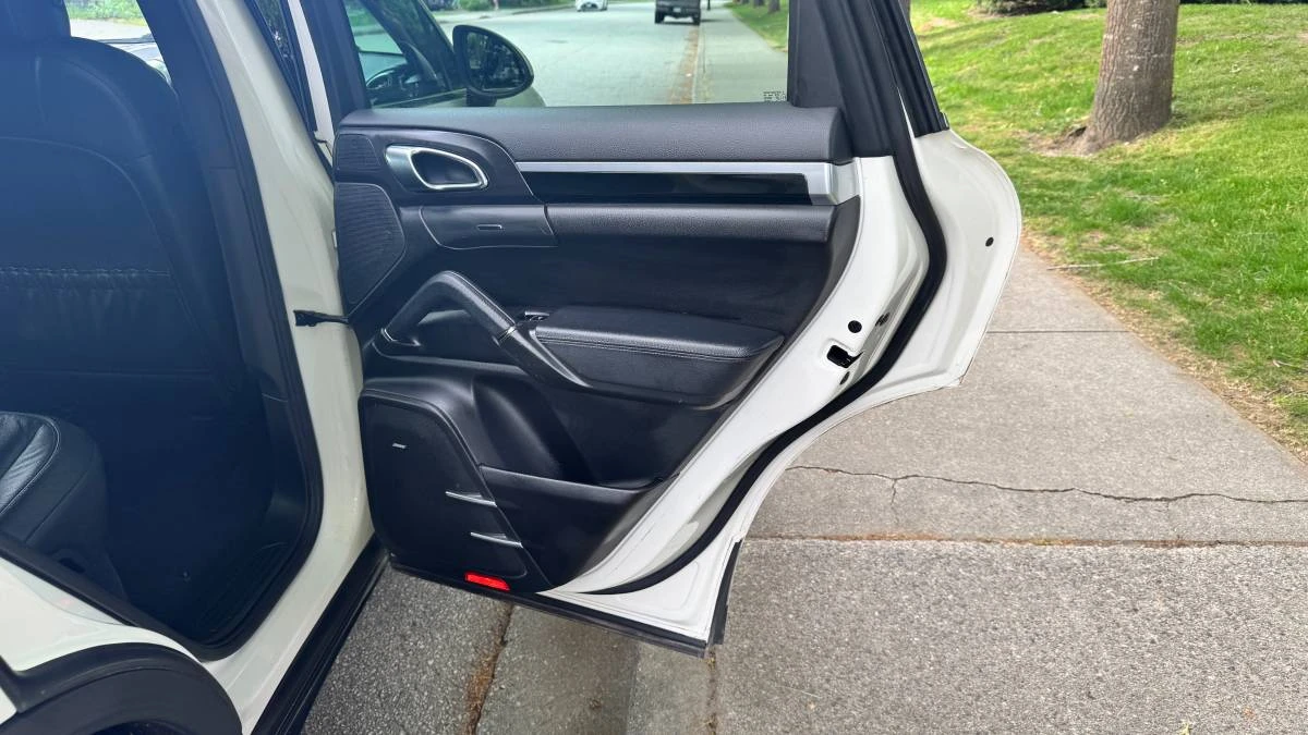 2012 Porsche Cayenne - Image 15 of 23