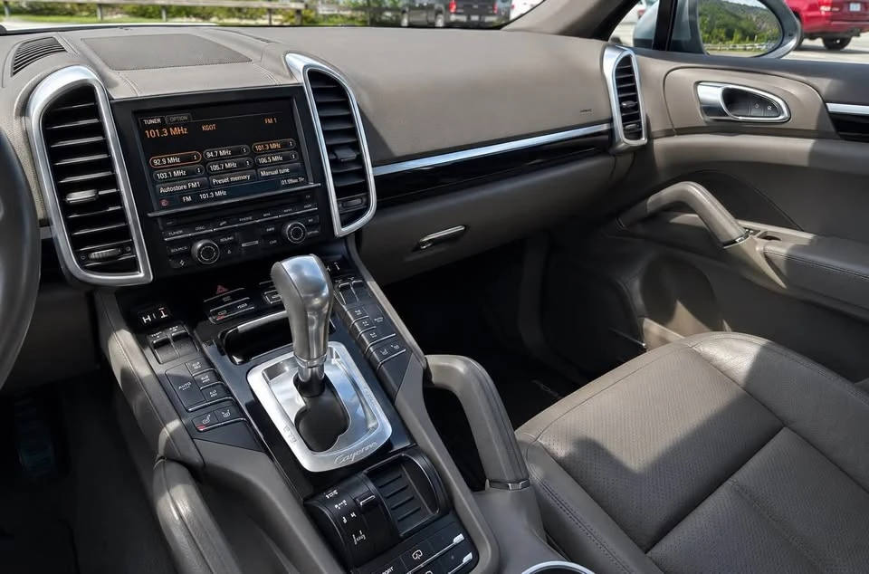 2012 Porsche 958 Cayenne S - Image 6 of 7