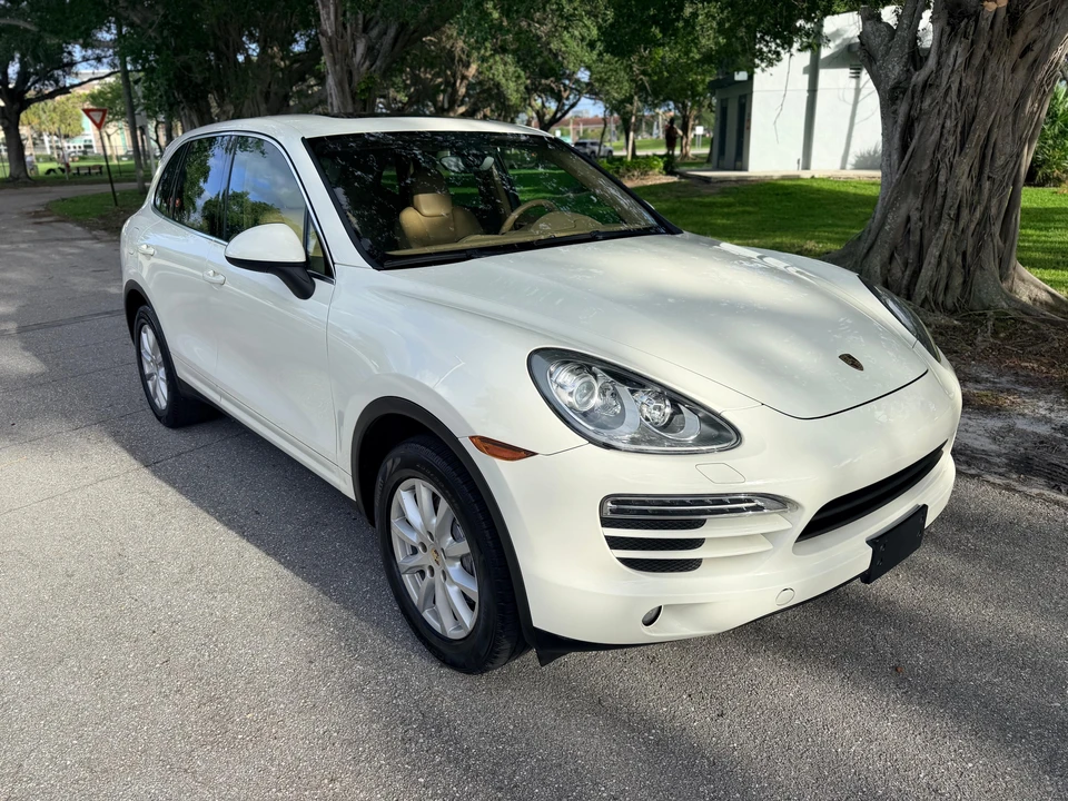 2012 Porsche 958 Cayenne - Image 18 of 31