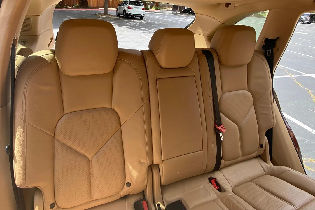 2012 Porsche 958 Cayenne - Image 25 of 31