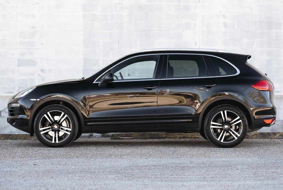 2012 Porsche 958 Cayenne - Image 3 of 31