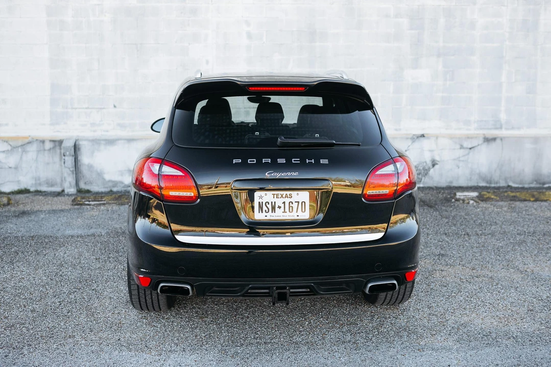 2012 Porsche 958 Cayenne - Image 28 of 31