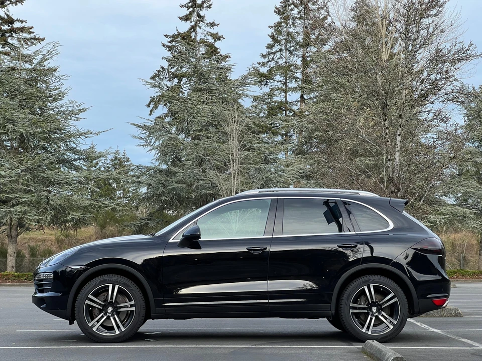 2012 Porsche 958 Cayenne - Image 13 of 30