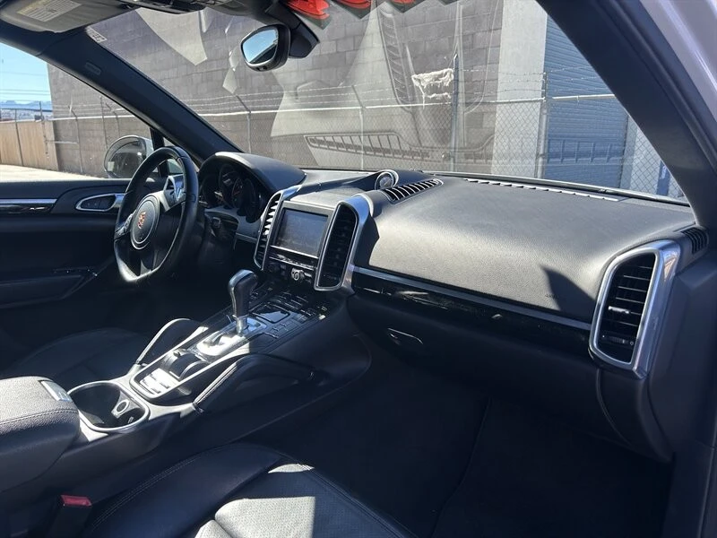 2012 Porsche 958 Cayenne - Image 15 of 21