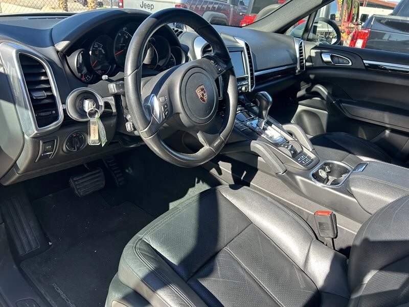 2012 Porsche 958 Cayenne - Image 16 of 21