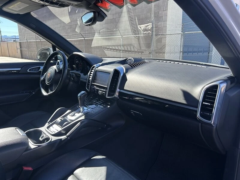 2012 Porsche 958 Cayenne - Image 14 of 21