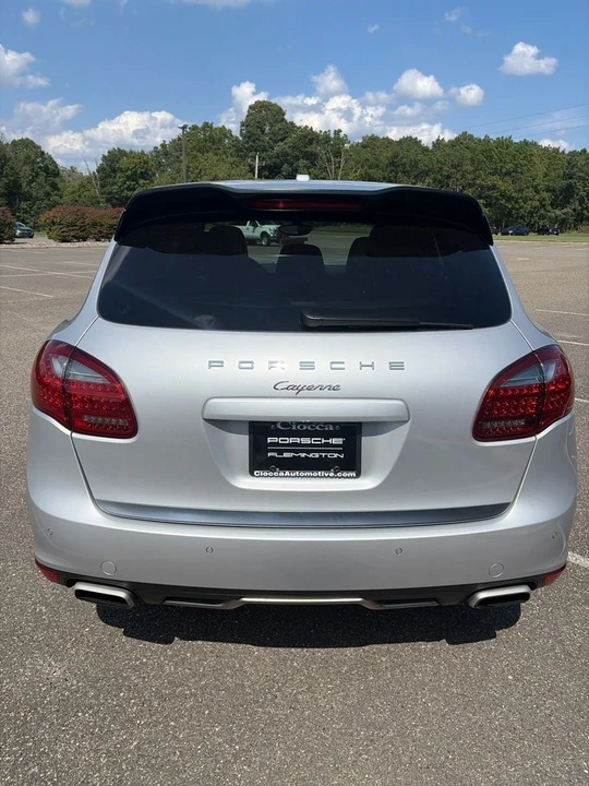 2012 Porsche 958 Cayenne - Image 7 of 19