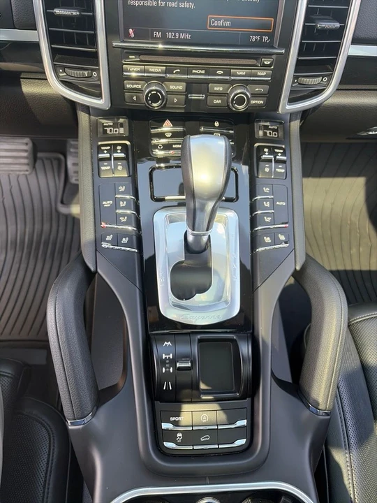 2012 Porsche 958 Cayenne - Image 18 of 19