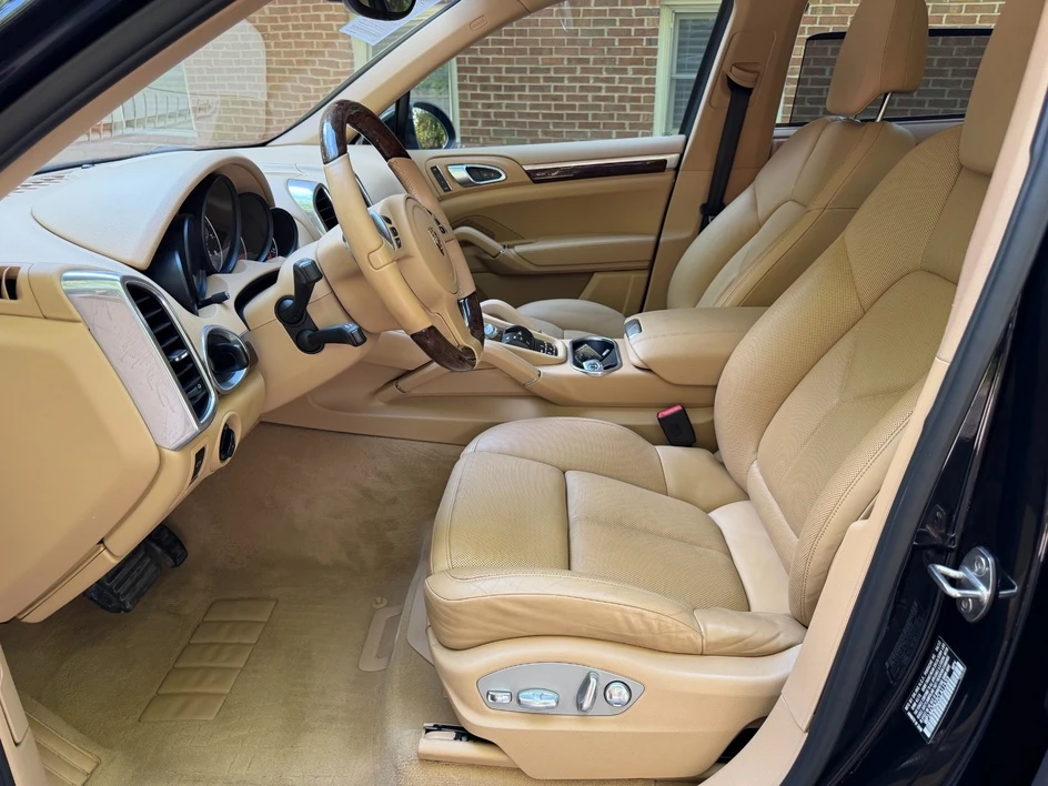 2012 Porsche 958 Cayenne - Image 22 of 31
