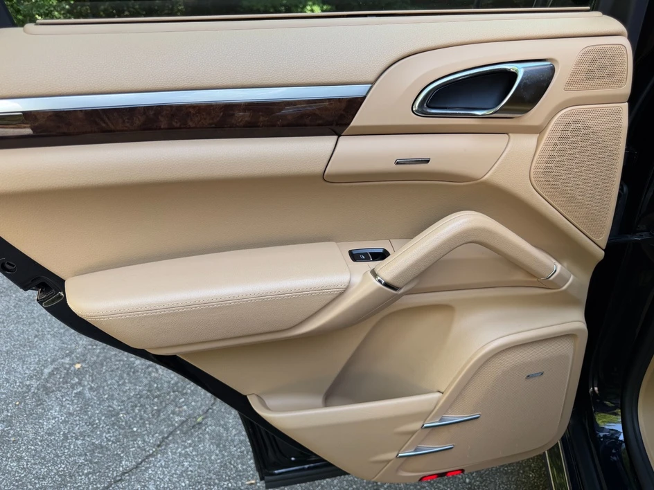 2012 Porsche 958 Cayenne - Image 18 of 31