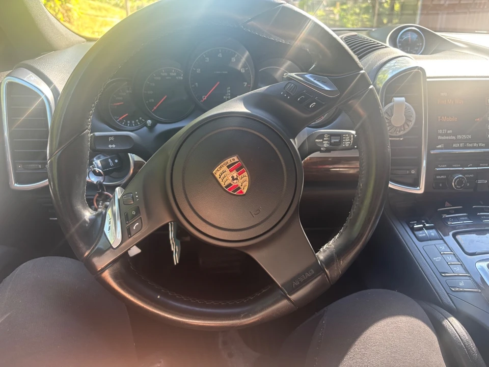 2012 Porsche 958 Cayenne - Image 14 of 20