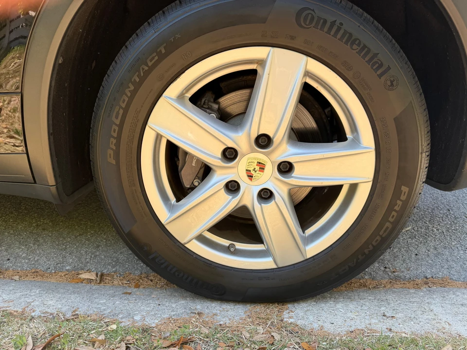 2012 Porsche 958 Cayenne - Image 29 of 31