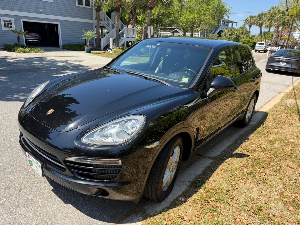 2012 Porsche 958 Cayenne - Image 9 of 31
