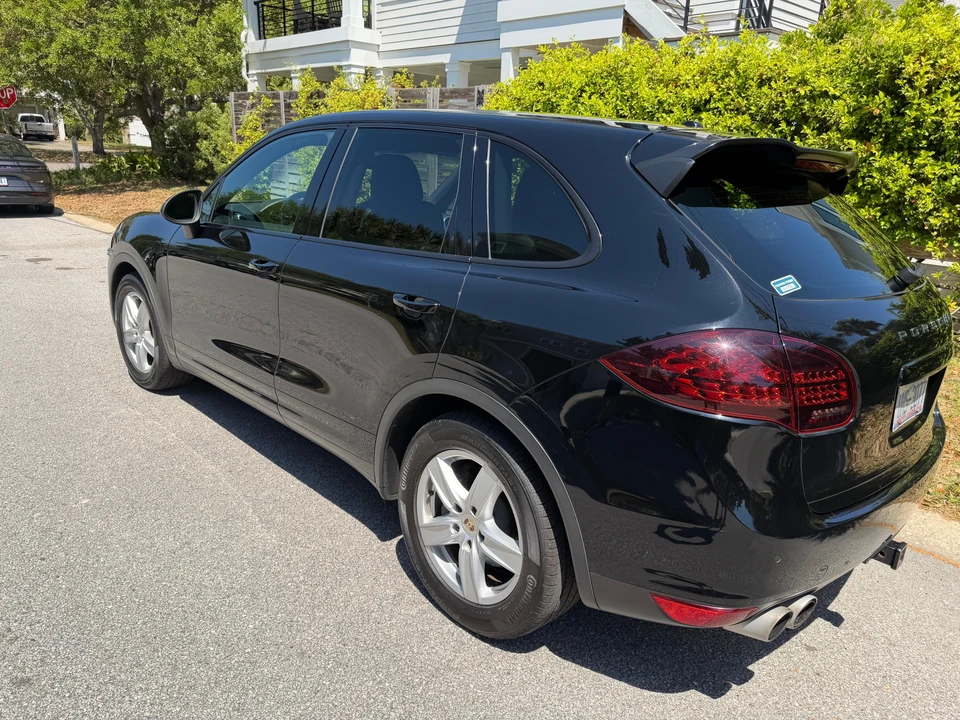 2012 Porsche 958 Cayenne - Image 14 of 31