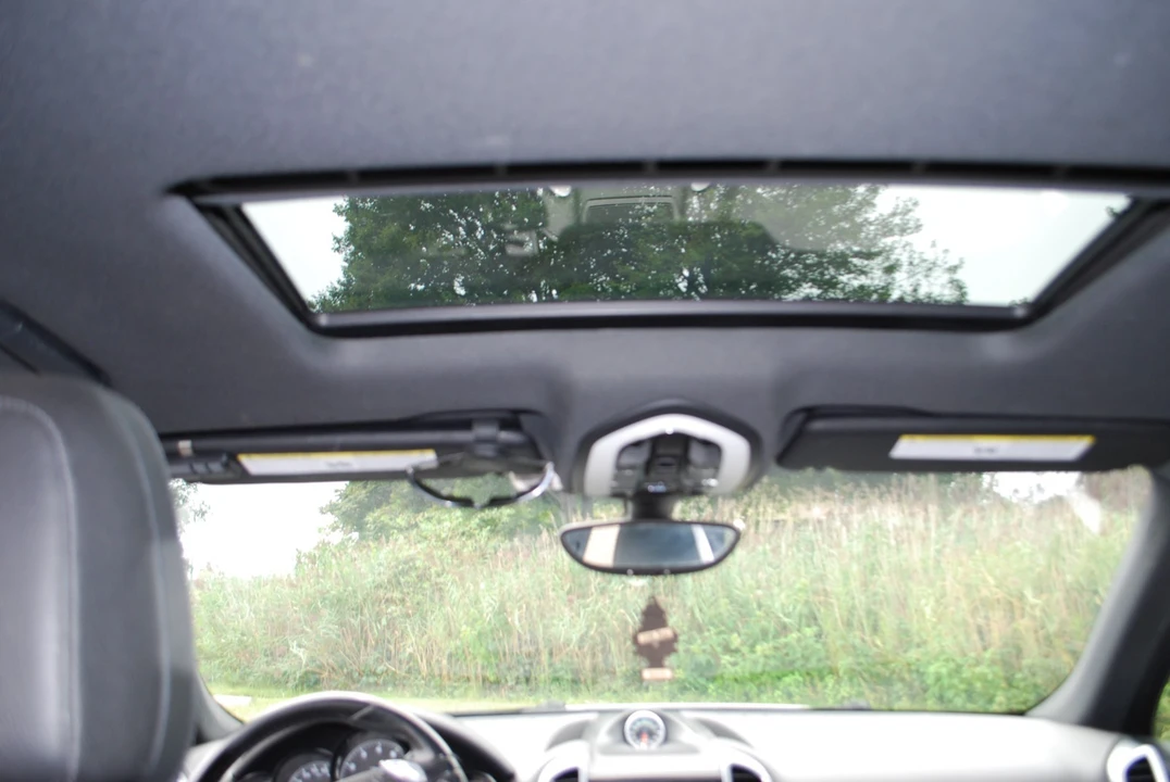 2012 Porsche 958 Cayenne - Image 9 of 21