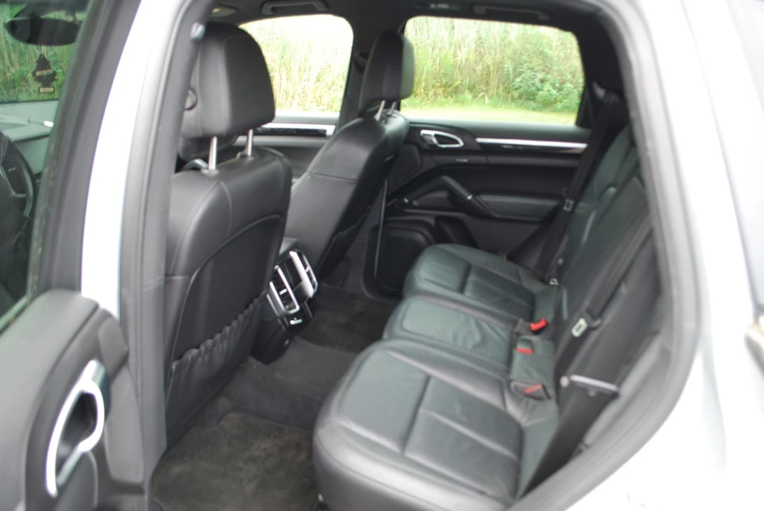 2012 Porsche 958 Cayenne - Image 7 of 21