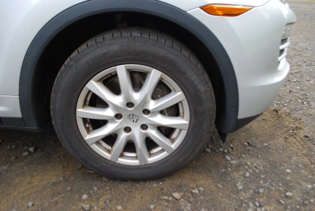 2012 Porsche 958 Cayenne - Image 14 of 21