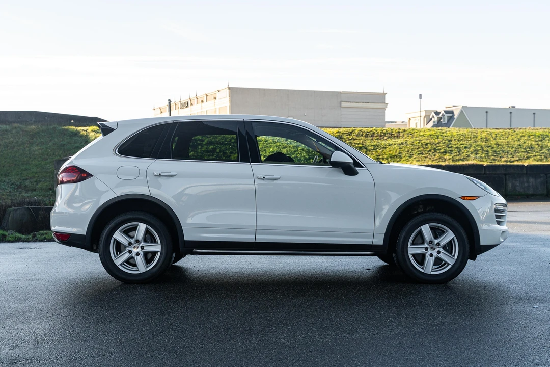 2012 Porsche 958 Cayenne - Image 29 of 31
