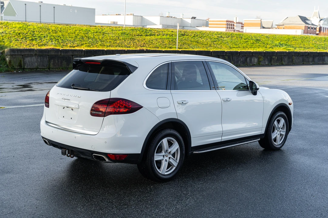 2012 Porsche 958 Cayenne - Image 23 of 31