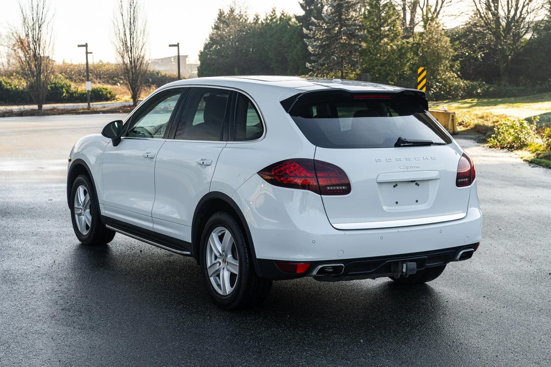 2012 Porsche 958 Cayenne - Image 16 of 31