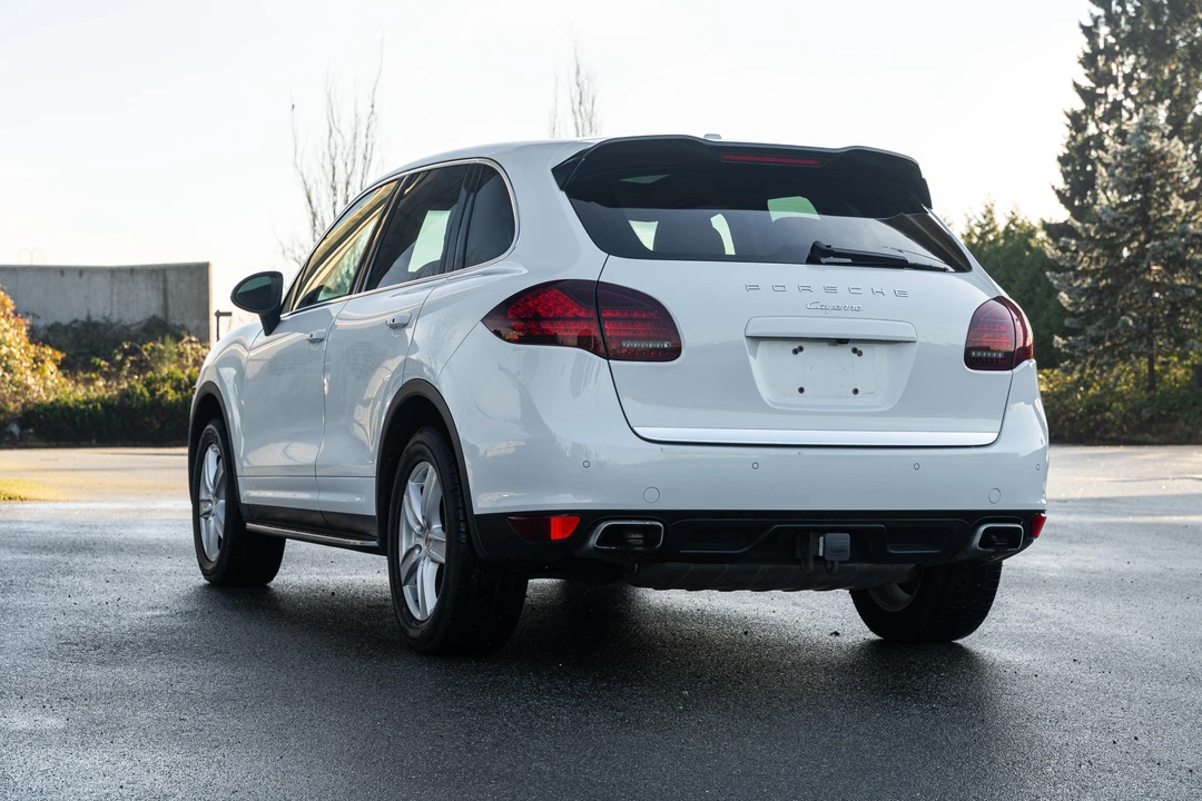 2012 Porsche 958 Cayenne - Image 17 of 31