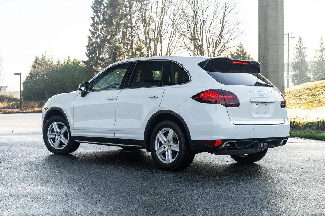 2012 Porsche 958 Cayenne - Image 15 of 31