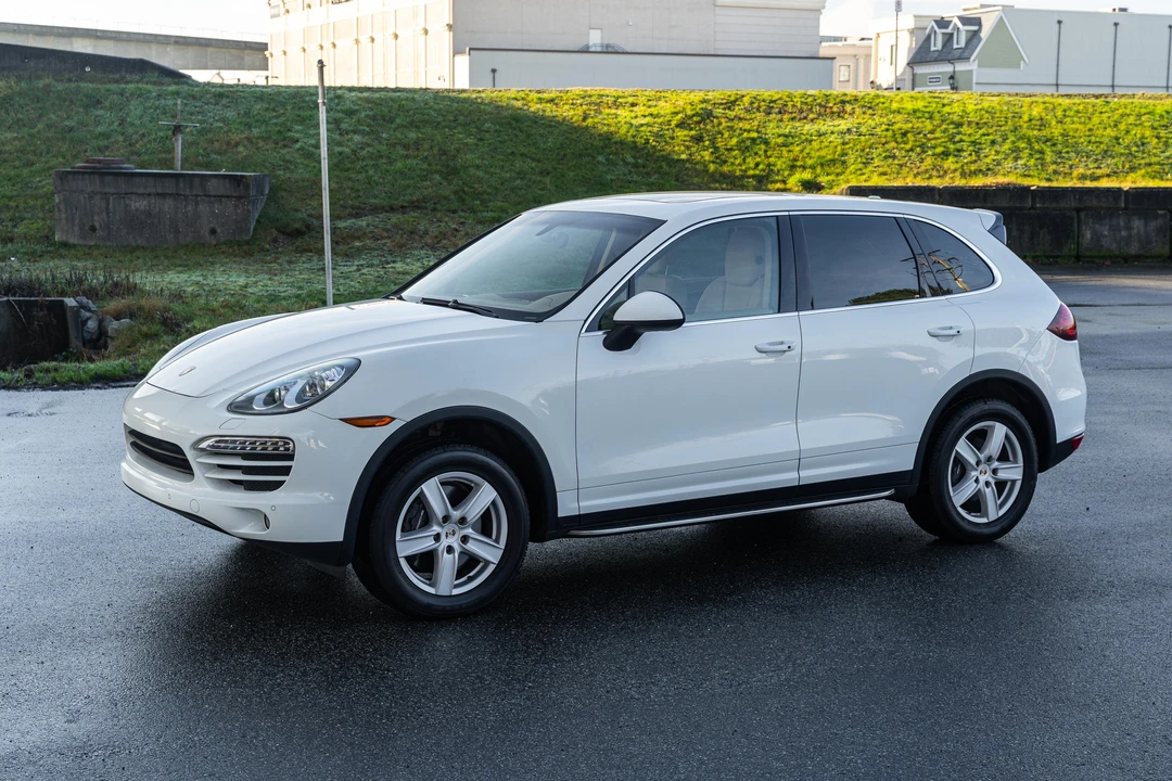 2012 Porsche 958 Cayenne - Image 11 of 31