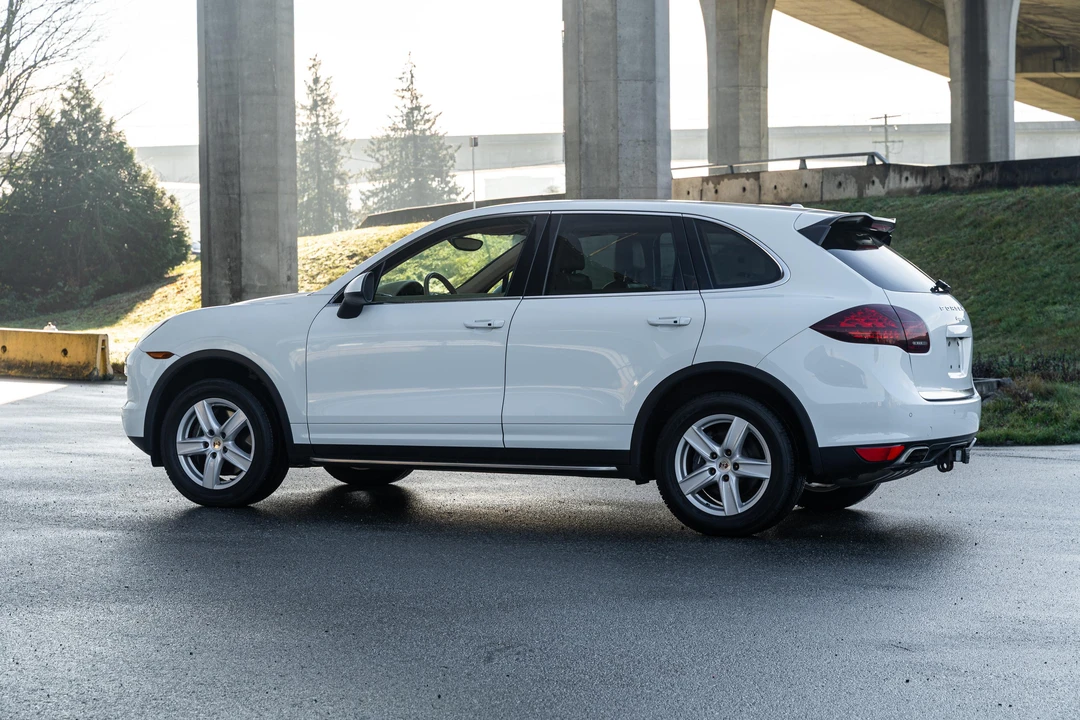 2012 Porsche 958 Cayenne - Image 13 of 31