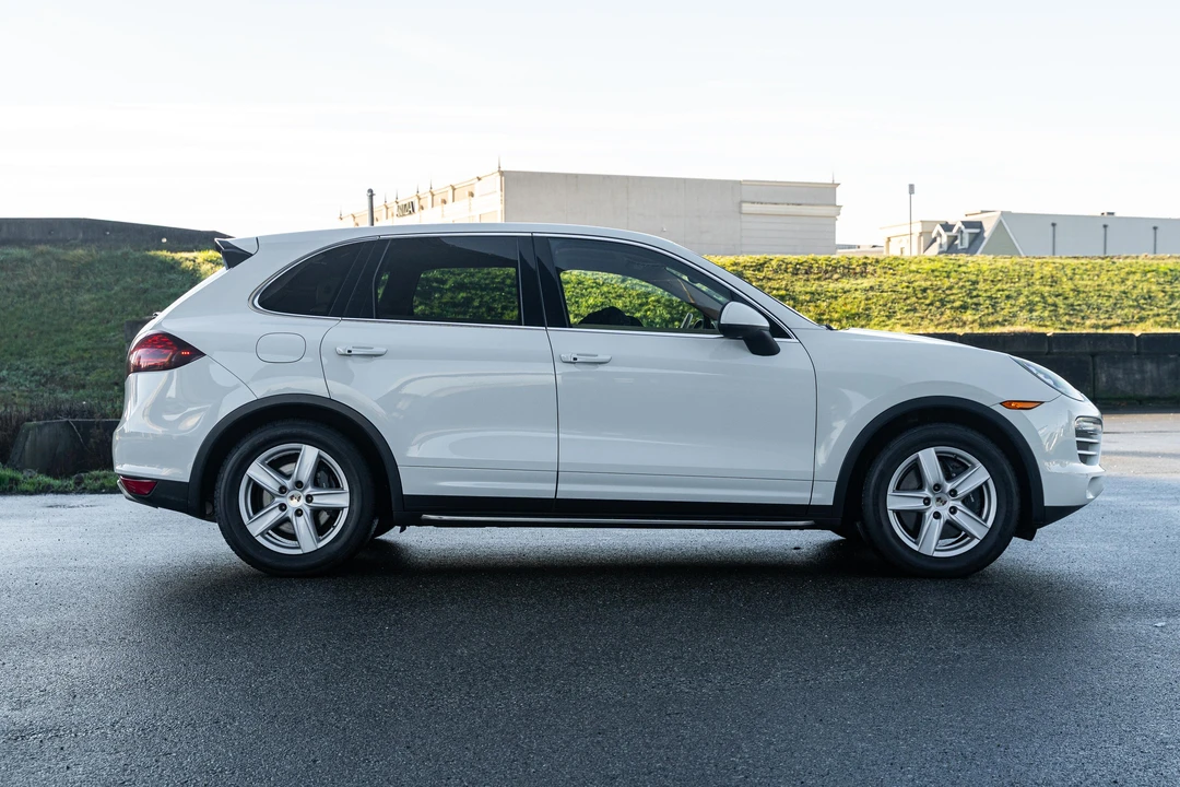 2012 Porsche 958 Cayenne - Image 27 of 31
