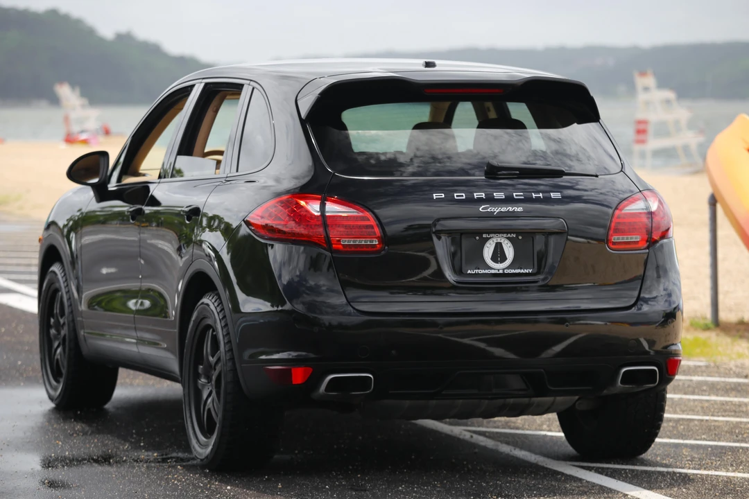 2012 Porsche 958 Cayenne - Image 25 of 31