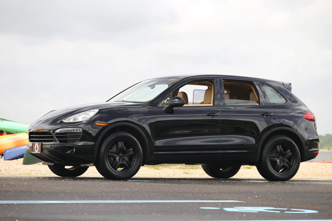 2012 Porsche 958 Cayenne - Image 13 of 31